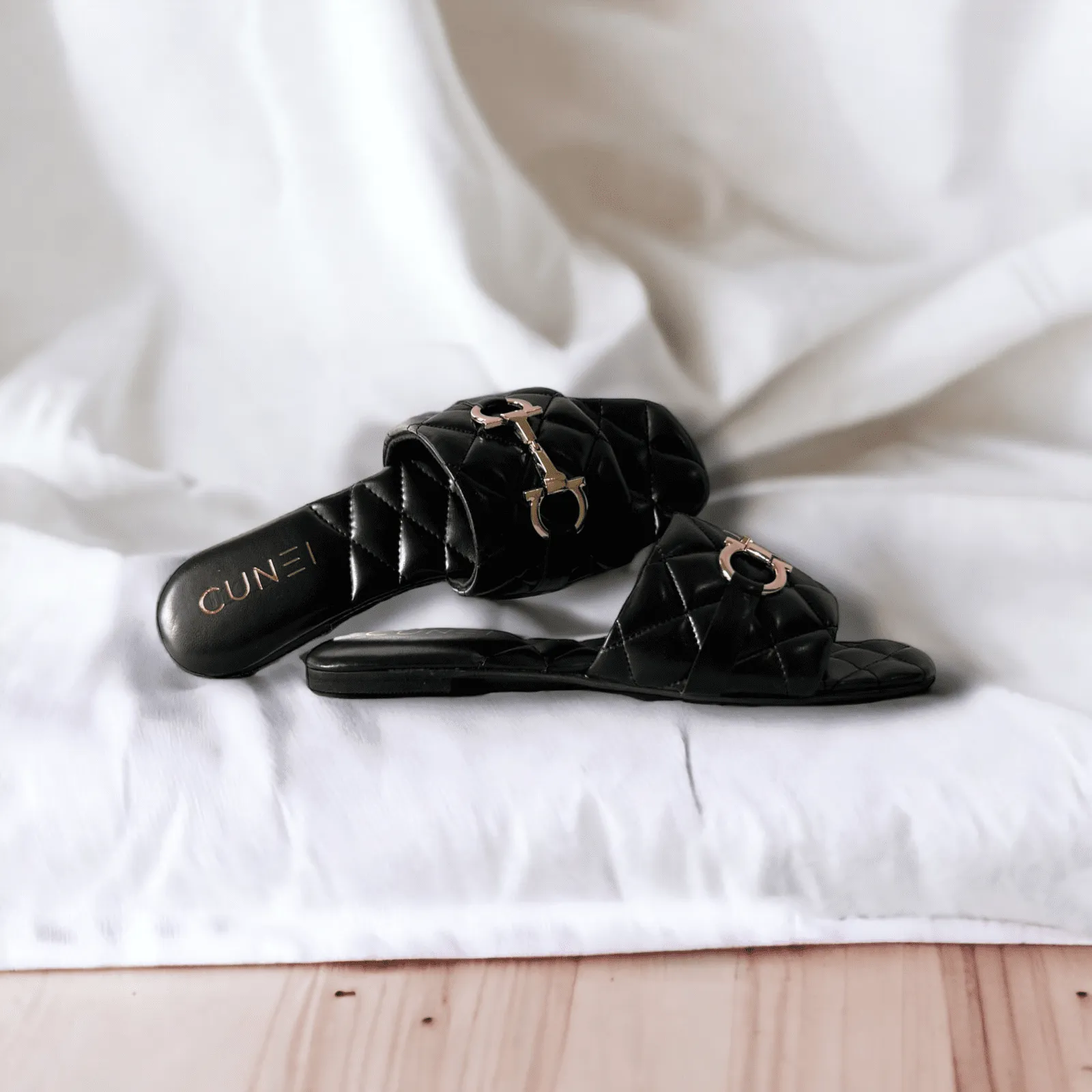 Black Quilt Flats