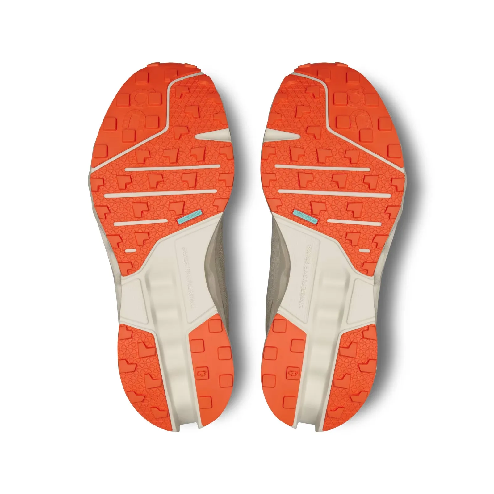 On Cloudsurfer Trail Women - Fossil | Ivory