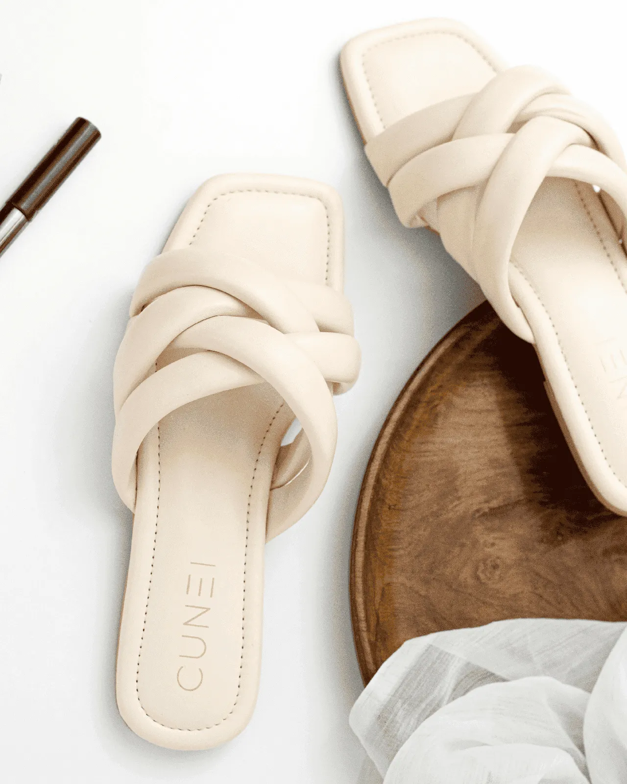 Pallid White Crossed Flats - Off White Flats