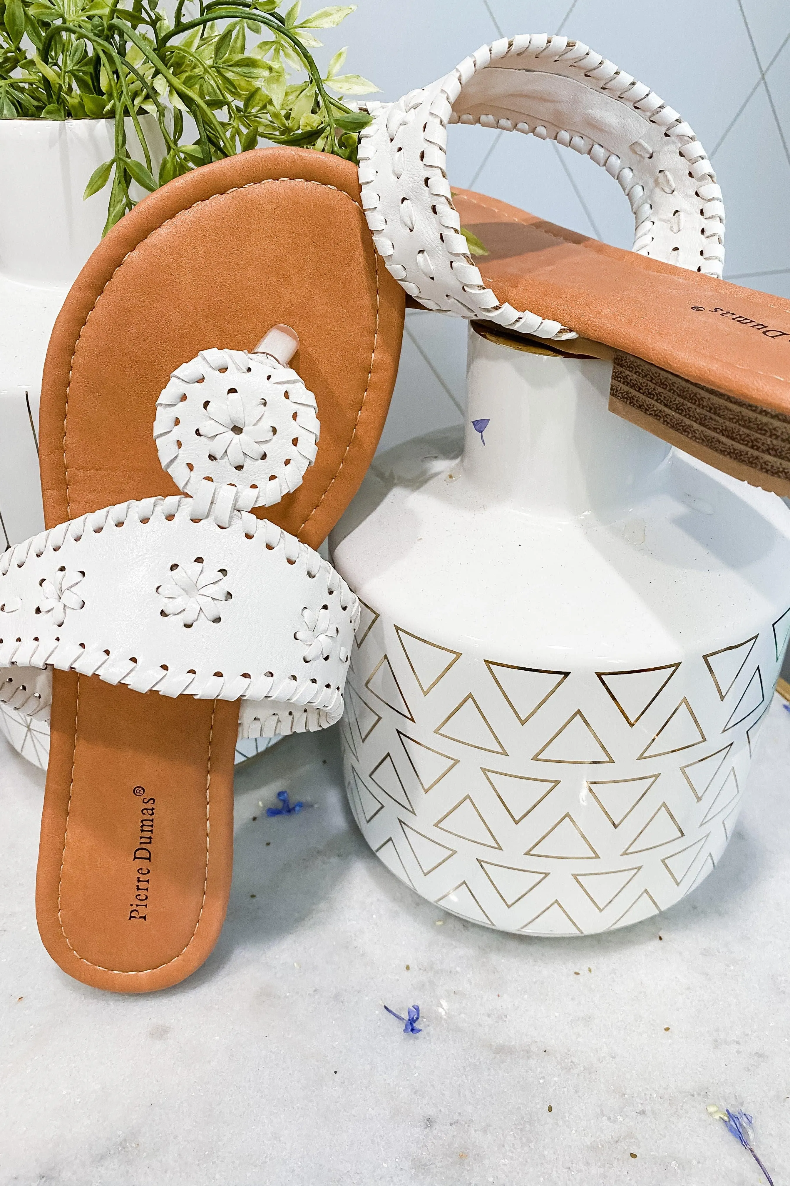 Travel Light- White Strap w/ Circle Sandals